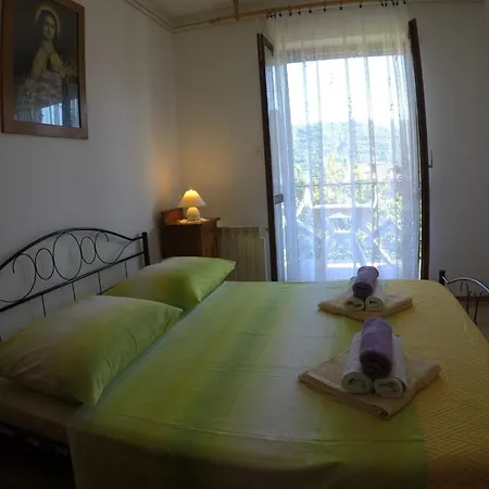 Antique With Balcony Apartamento *