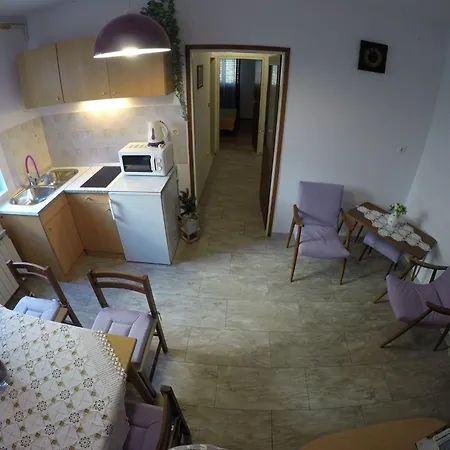 Antique With Balcony * Stari Grad (Hvar)