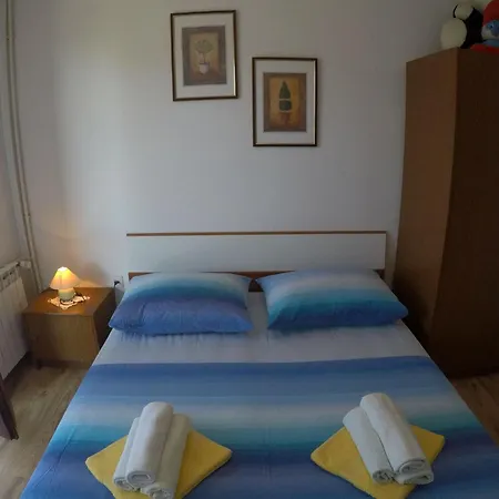 Antique With Balcony * Stari Grad (Hvar)
